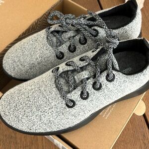 New allbirds woman size 9